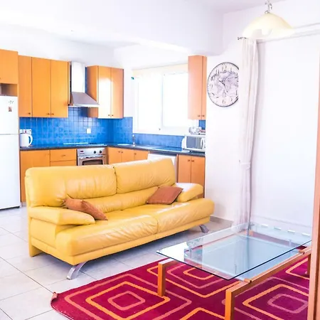 Apartment 1br Penthouse Universal