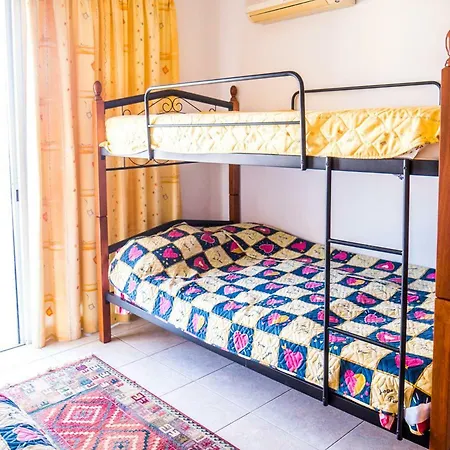 1br Penthouse Universal * Paphos